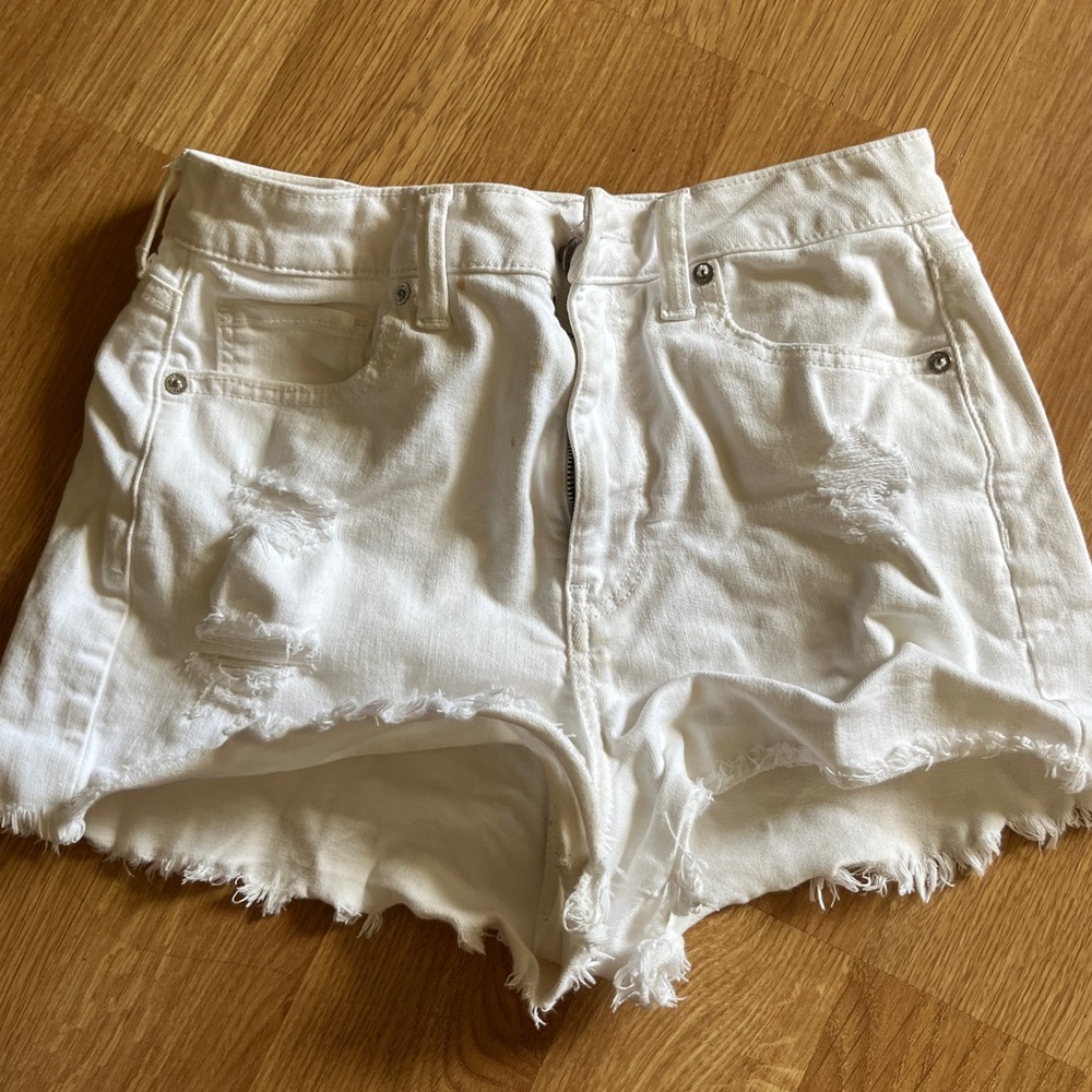 American Eagle white jean shorts size 4